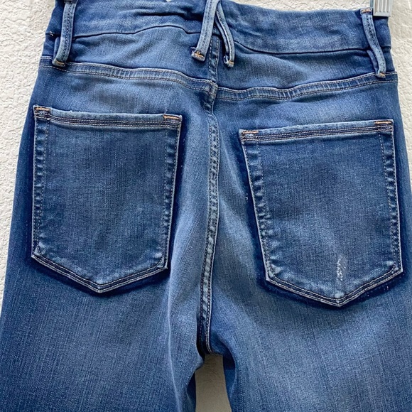 GOOD AMERICAN GLC113T Blue 377 Good Legs Crop High Rise Skinny Distressed 2/26 - Picture 10 of 16